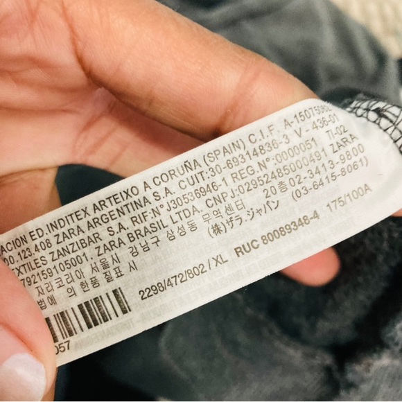 Zara Cropped Sweat Shirt Gray & Black Floral Flocked Balloon Sleeve Sz XL - Picture 12 of 13